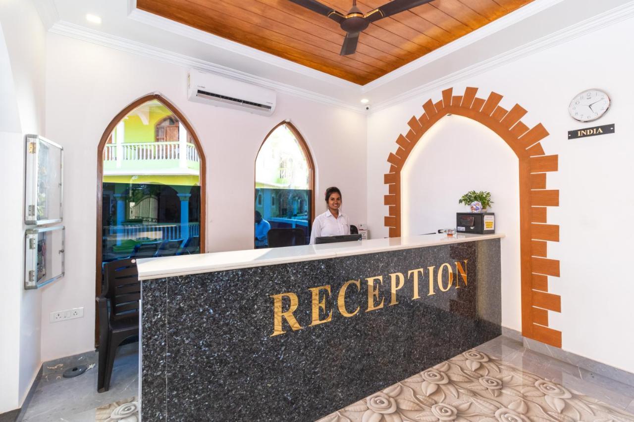Larios Beach Holidays Resort Бага Екстер'єр фото