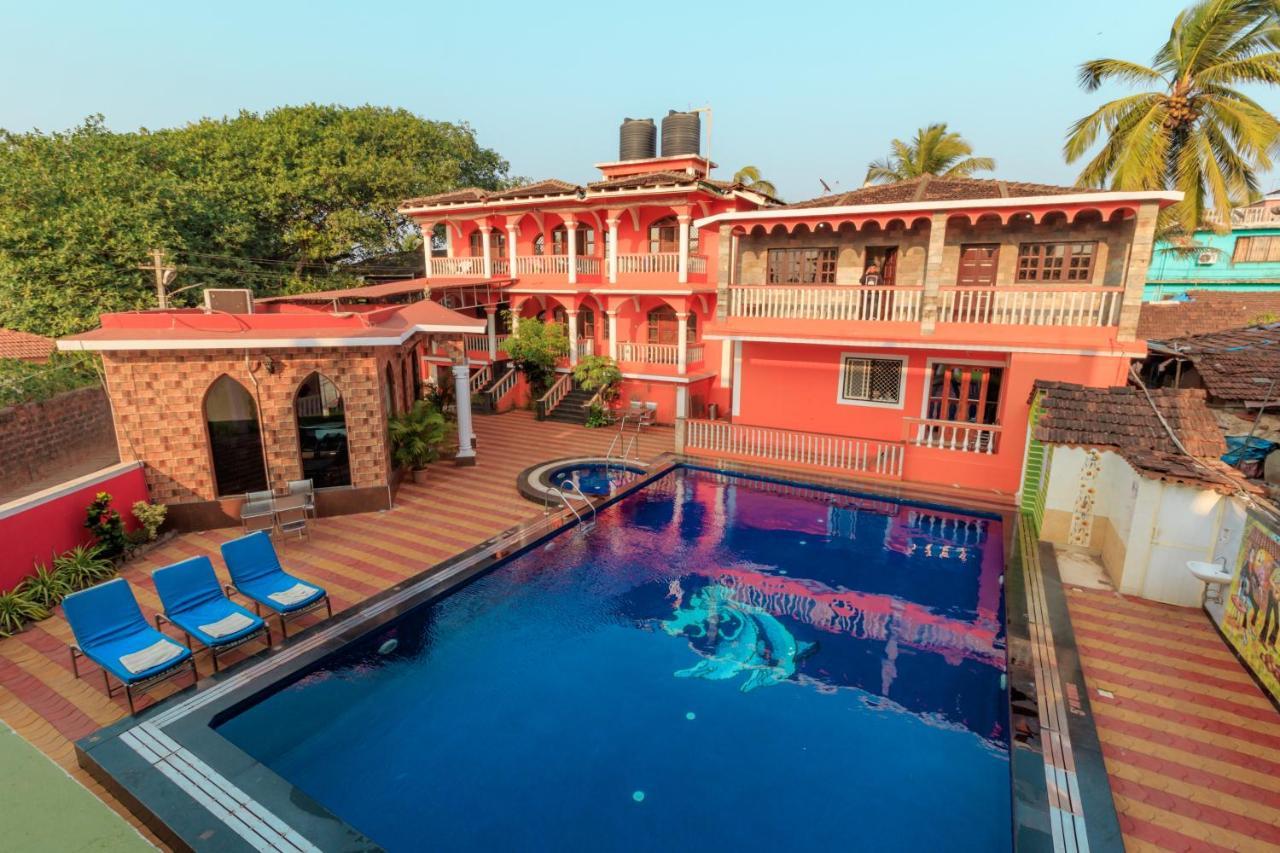 Larios Beach Holidays Resort Бага Екстер'єр фото