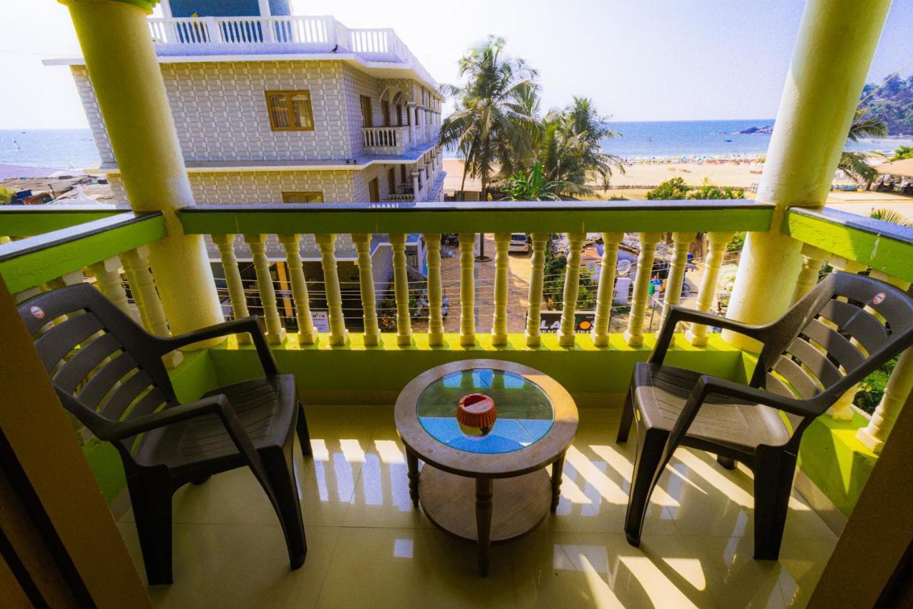 Larios Beach Holidays Resort Бага Екстер'єр фото