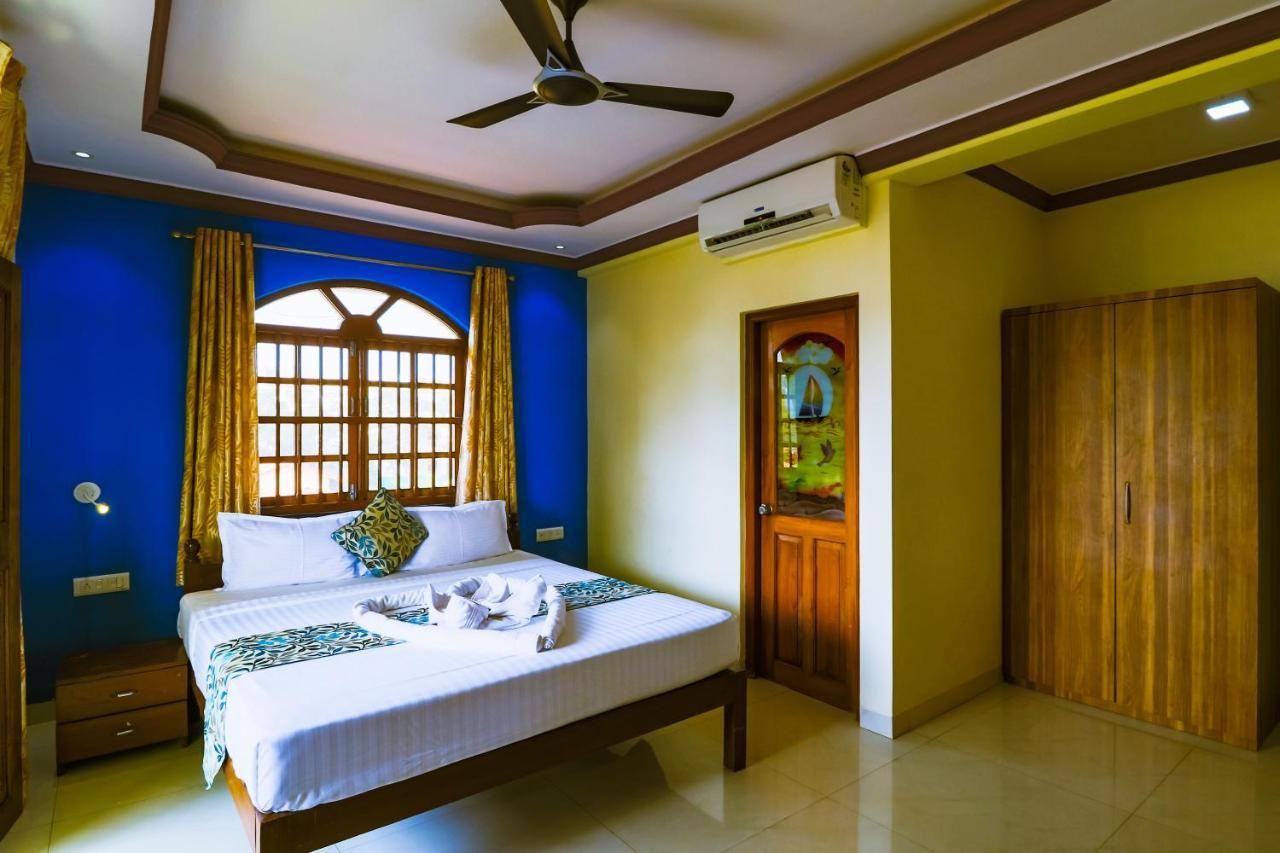 Larios Beach Holidays Resort Бага Екстер'єр фото