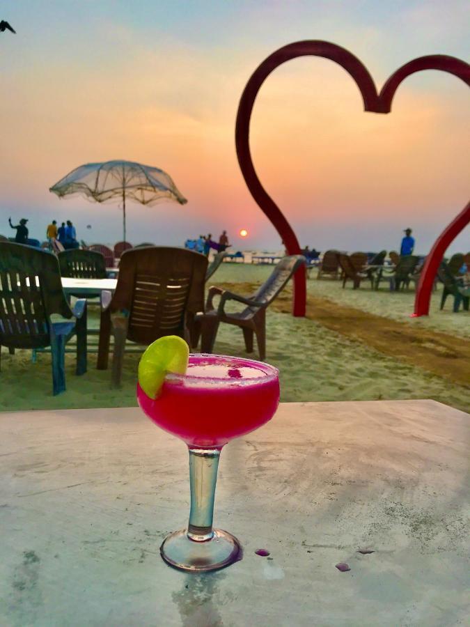 Larios Beach Holidays Resort Бага Екстер'єр фото