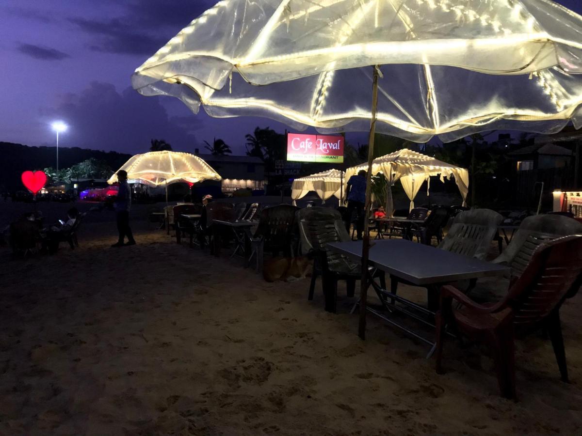 Larios Beach Holidays Resort Бага Екстер'єр фото