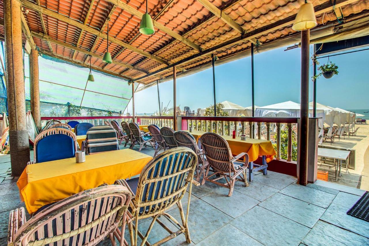 Larios Beach Holidays Resort Бага Екстер'єр фото