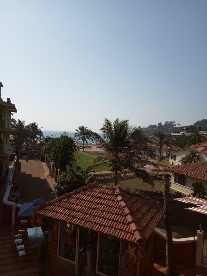 Larios Beach Holidays Resort Бага Екстер'єр фото